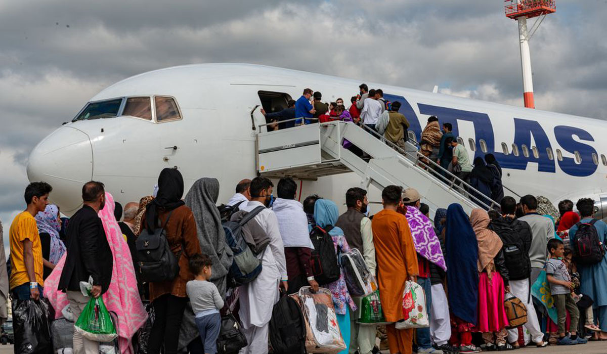 Afghanistan faces humanitarian crisis as airlift deadline looms